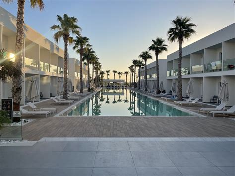 white dreams resort opinie.